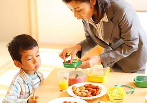 Chế độ ăn cho trẻ bị suy dinh dưỡng cha mẹ cần biết