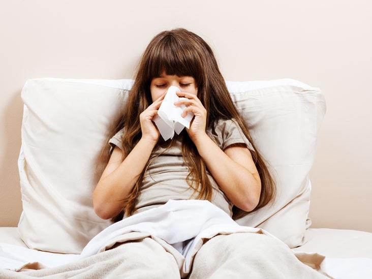 Thời tiết thay đổi thất thường tạo điều kiện thuận lợi cho vi khuẩn, virus gây bệnh hô hấp cho trẻ (ảnh minh họa)