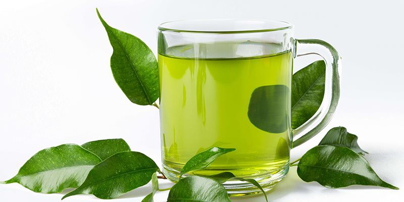 Nước trà xanh rất tốt cho người thường xuyên tập luyện với cường độ cao