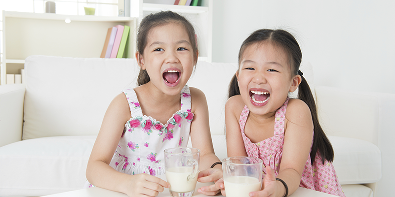 Quan niệm về uống sữa thì trẻ sẽ cao của các bậc cha mẹ