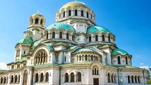  Thủ đô Sofia không chỉ cuốn hút du khách quốc tế bằng sự đông đúc, sôi động mà còn bởi nét cổ kính và hiện đại được quy hoạch rất tỉ mỉ